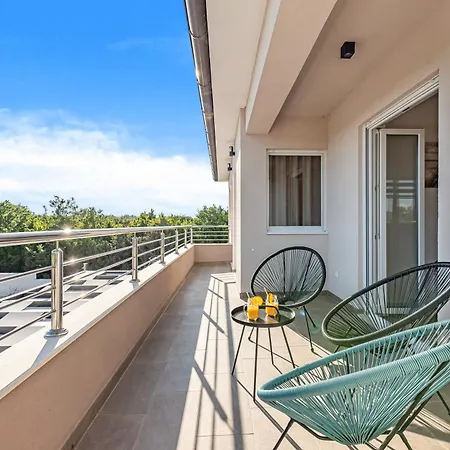 Magdalena Villa